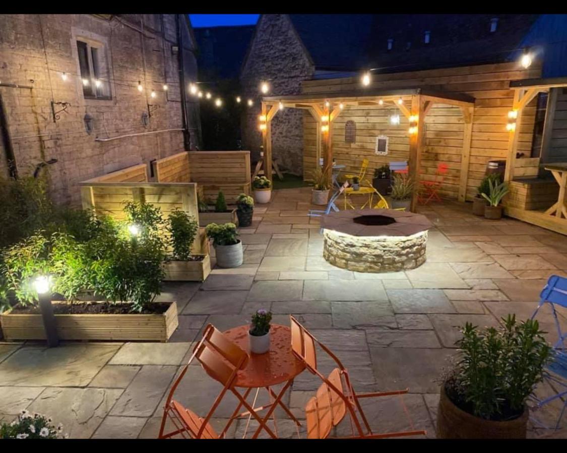 The Rose & Crown Farmhouse Kitchen Nympsfield Eksteriør billede
